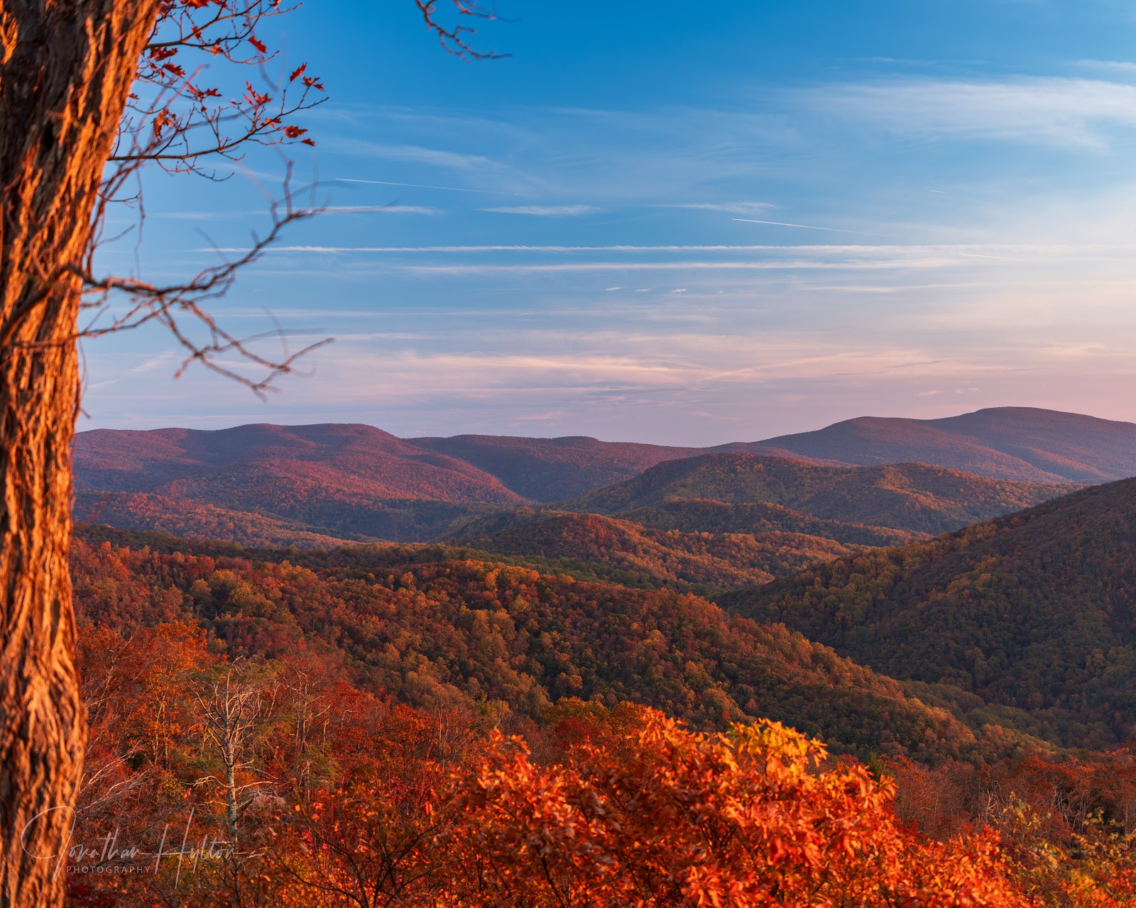 Autumn sunset over the Blue Ridge Mountains and Shenandoah Valley near Luray, Virginia